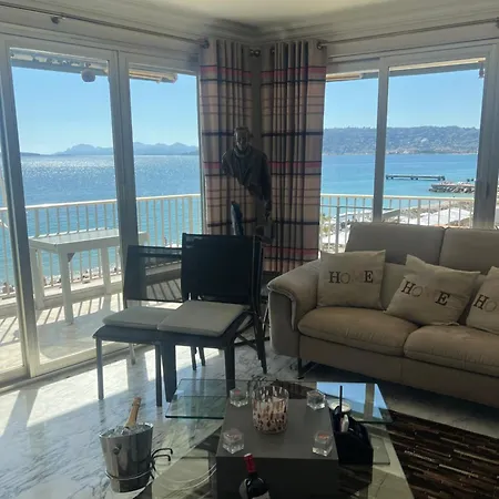 Jolie Vue *